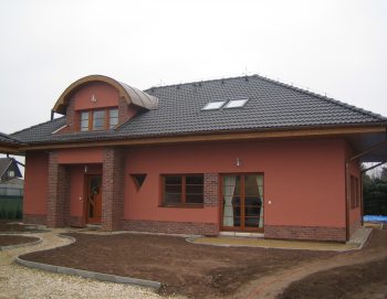 Novostavba RD v Č.Brodě 2005